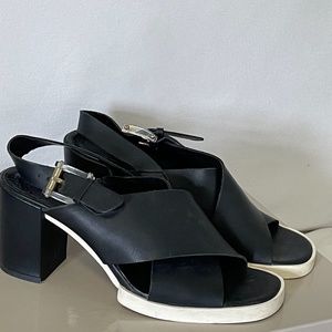 Miista London Delilah black leather sandals Size 40